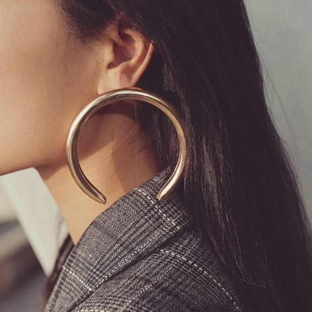MIA HOOPS
